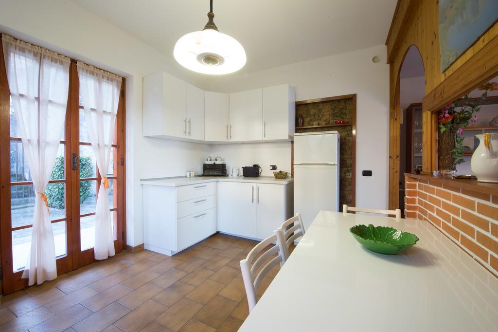 Villa Bianca Varenna Szoba fotó